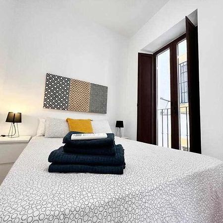 Aym Places Buen Viaje Parking Incluido Apartment Seville Exterior photo