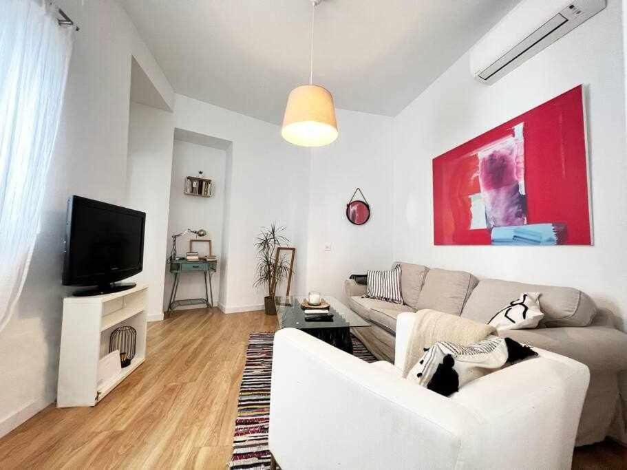 Aym Places Buen Viaje Parking Incluido Apartment Seville Exterior photo