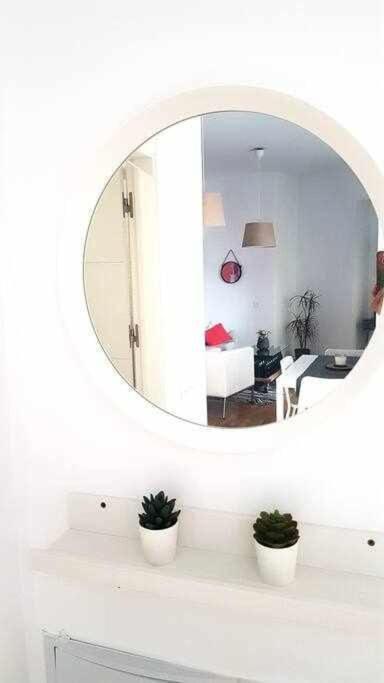 Aym Places Buen Viaje Parking Incluido Apartment Seville Exterior photo